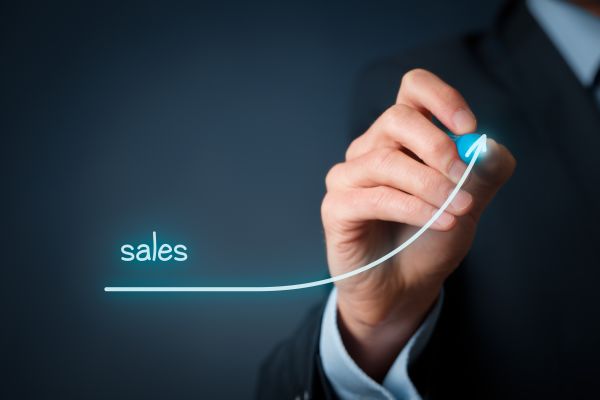 How to Attract Salespeople Who Can Deliver Sales Goals